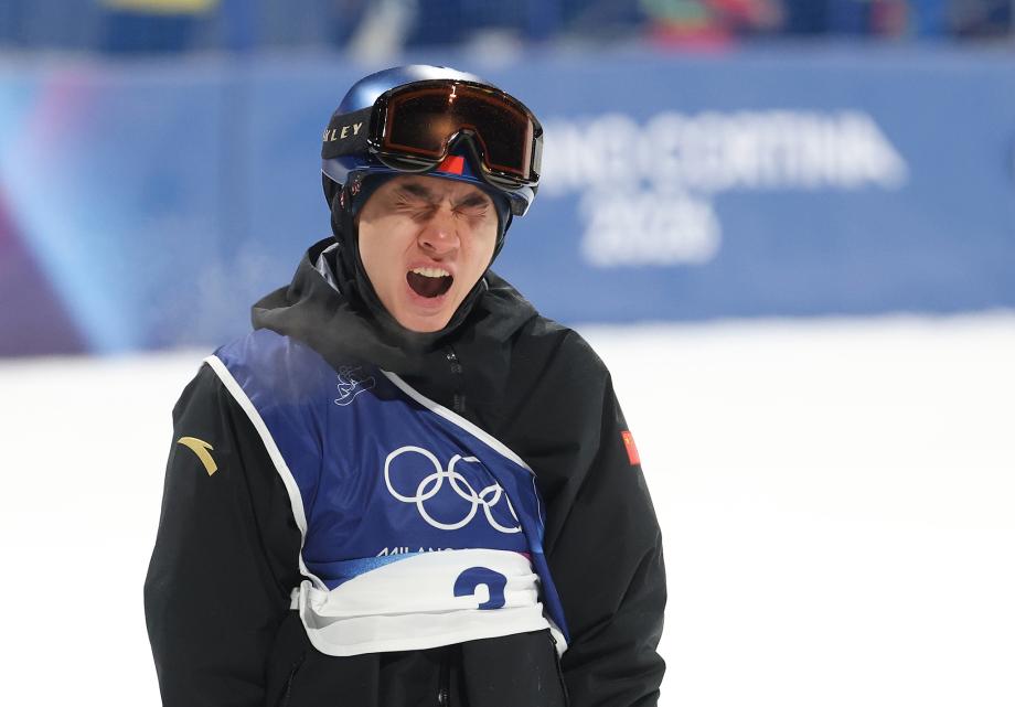 皇冠体育在线-苏翊鸣晋级冬奥会单板滑雪男子大跳台决赛